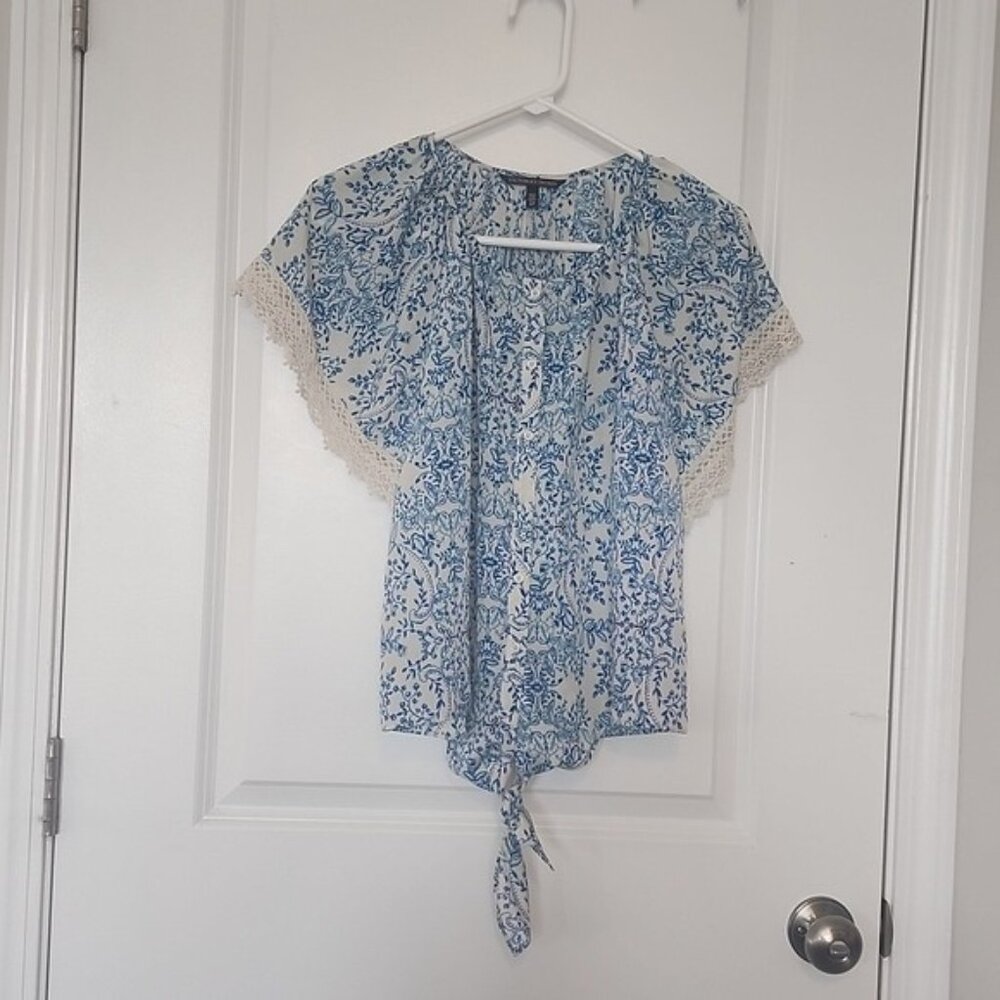 Victoria Secret's Tie Front Lace Trimmed Flutter Sleeve Blouse Size Small